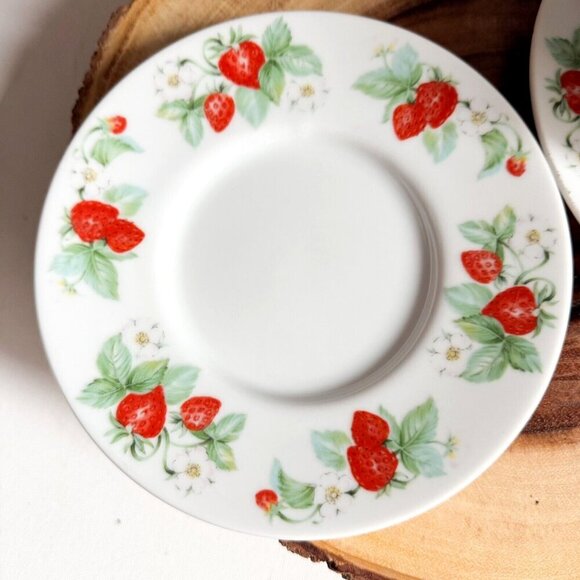 Vintage Christopher Stuart Berry Orchard Print Cup and Saucer X2 - Picture 12 of 12